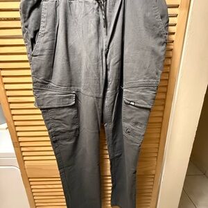 Ecko Ultd Men’s Gray Cargo Pants